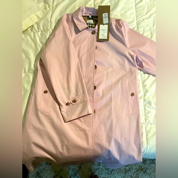 Gorgeous Pink Burberry Trench NWT!